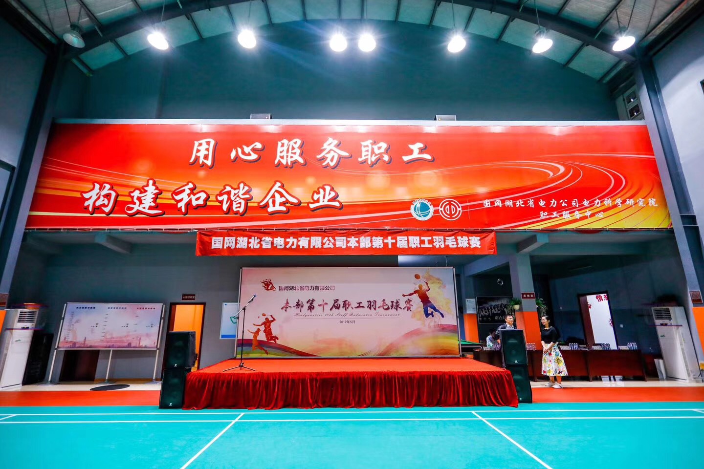 桁架舞臺(tái)搭建工廠(chǎng)，藝術(shù)與技術(shù)的交匯點(diǎn)